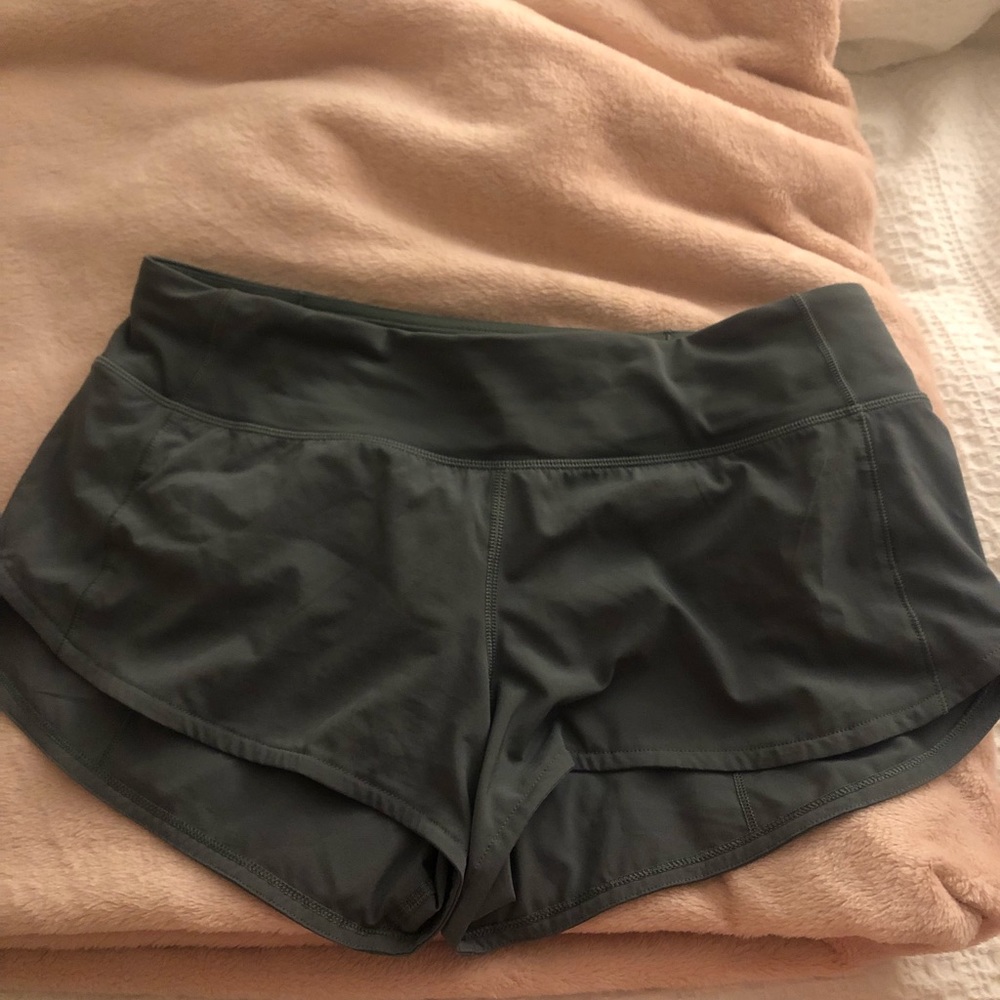 LuLulemon shorts size 6 regular